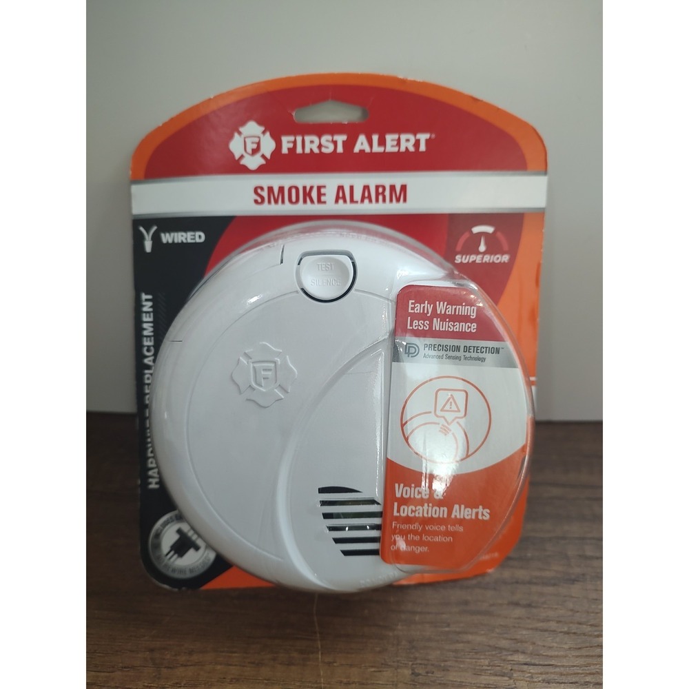 NEW First Alert Smoke Alarm Voice & Location Alert HardWired Photoelectric A5